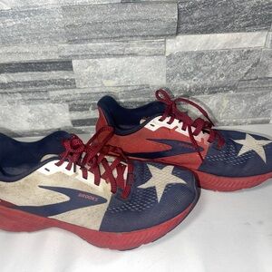 Brooks Red, Navy & White Star Accent Running Shoes